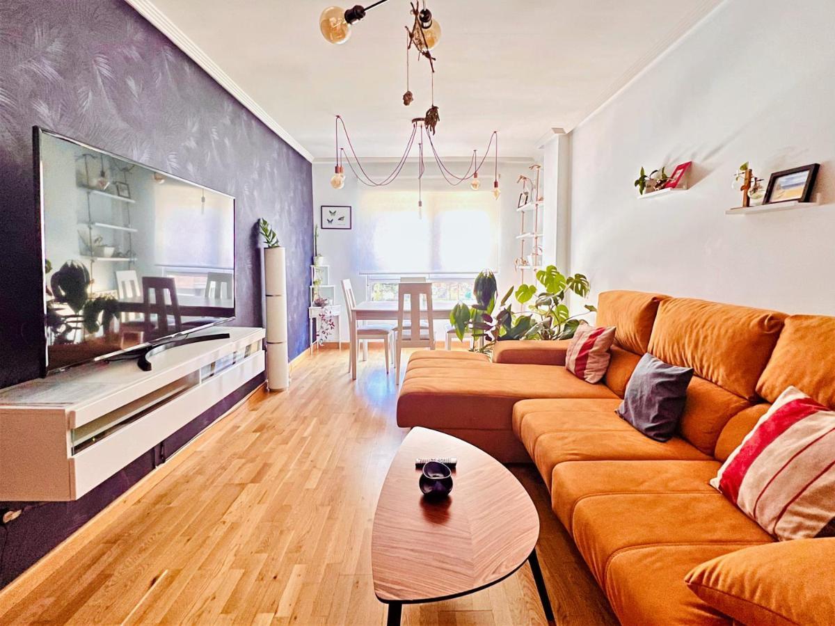 Housingleon- Casa Oliva Con Garaje Apartment Bagian luar foto